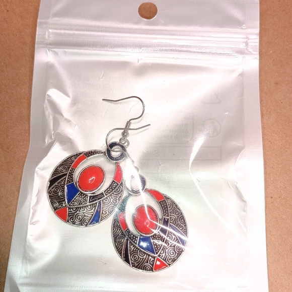 2/30$ Or 3/$35 Vintage bohemian drop dangle earrings - (#1,046) - Picture 1 of 3